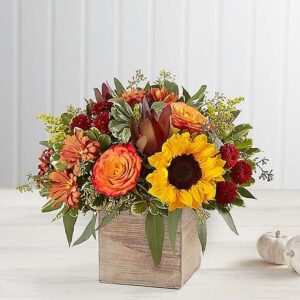 10/9 Workshop: Wood Box Floral Arrangement
